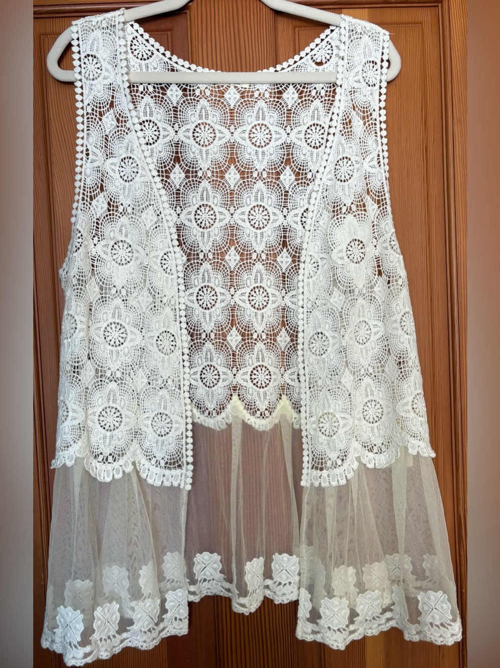 dylan White Crochet Lace Overlay Vest - OS